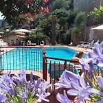 Park Aparthotel 3*