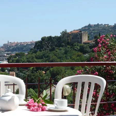 Park 3* ונטימיגליה